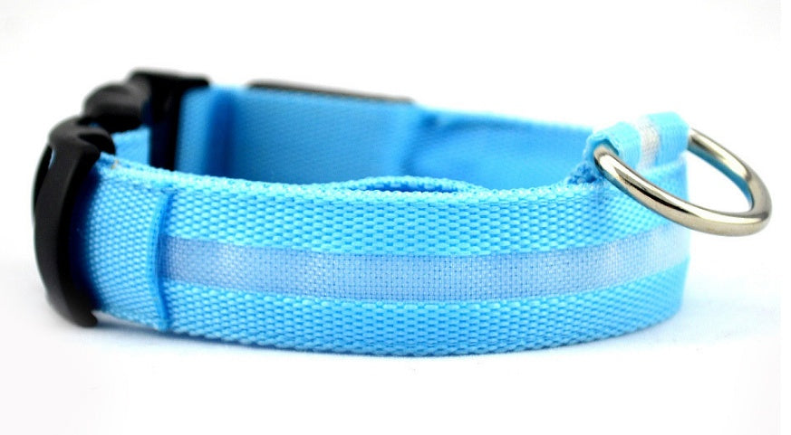 Collar LED Luminoso para Perros y Gatos – Seguridad Nocturna Ajustable